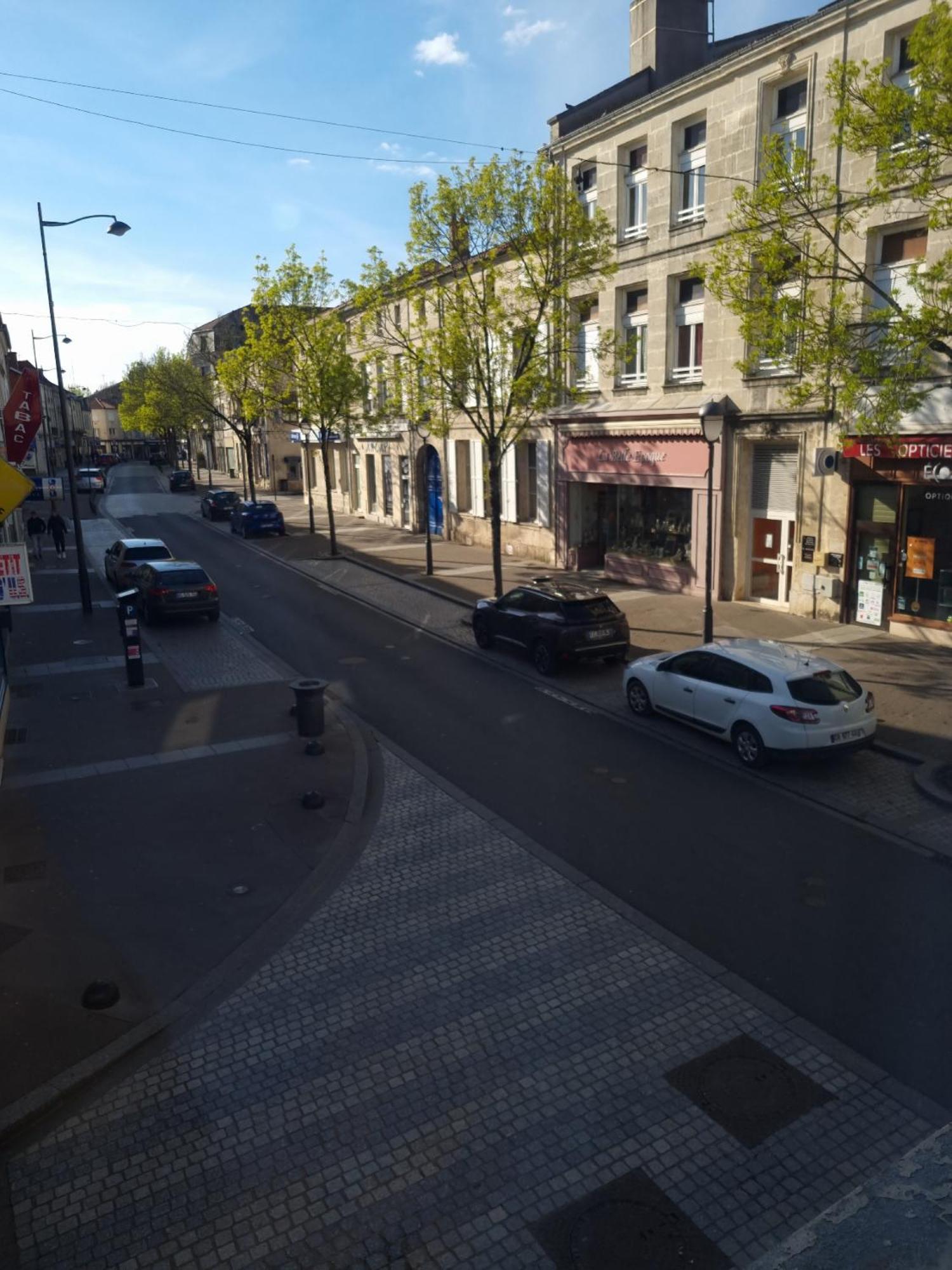 Moulins F3 Hyper Centre De Saint Dizier Apartment Bagian luar foto